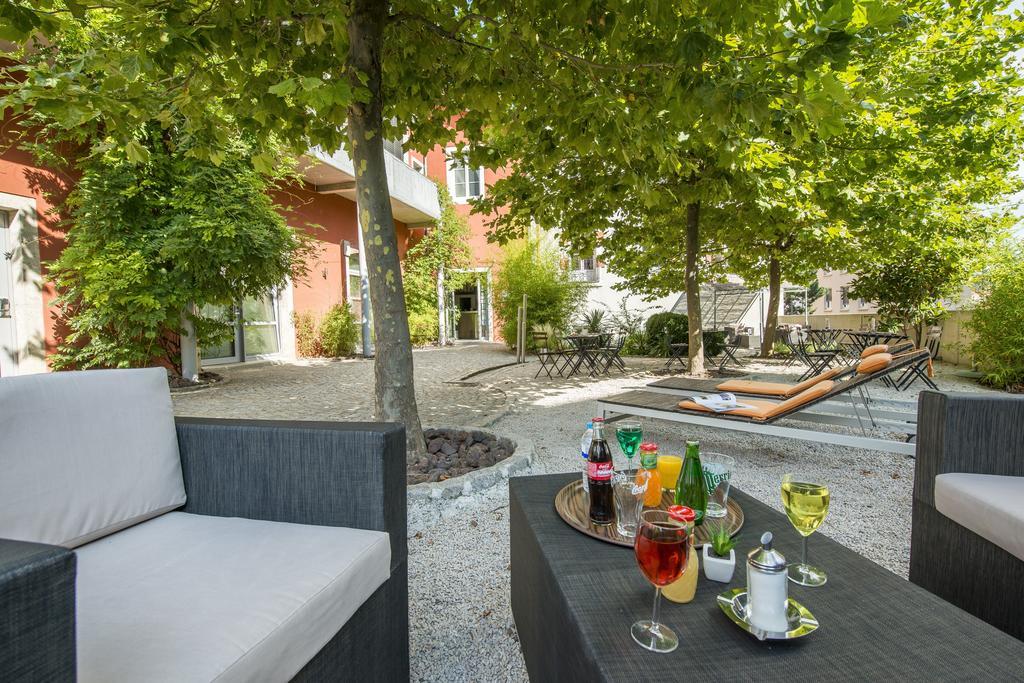 Hotel Des Capucins Le Puy-en-Velay Zewnętrze zdjęcie