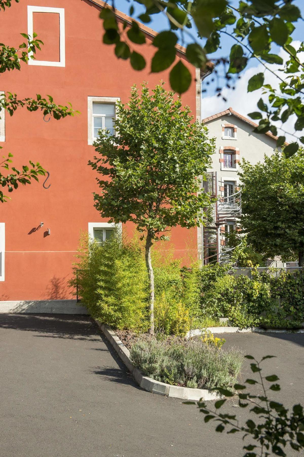 Hotel Des Capucins Le Puy-en-Velay Zewnętrze zdjęcie